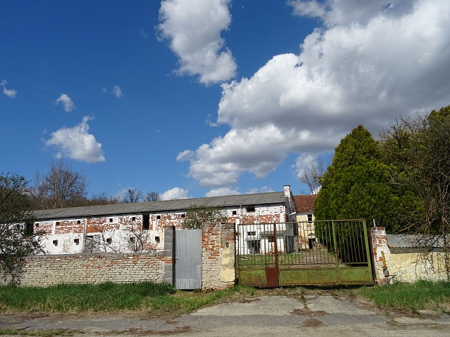 Jakabh�za, Schloss