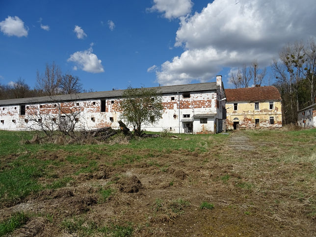 Jakabh�za, Schloss