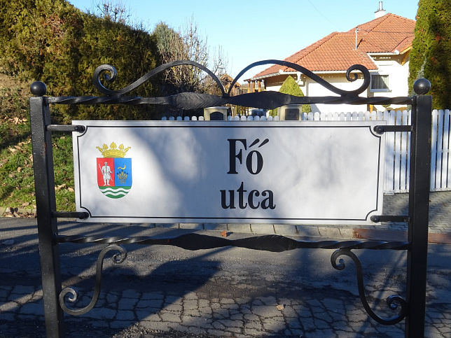 Kemestardfa, F utca