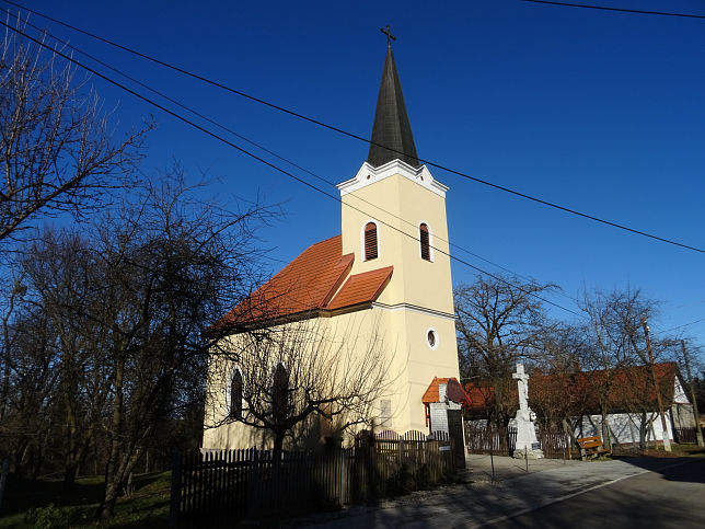 Kemestardfa, Kirche Hl. Jungfrau Maria von Sarls