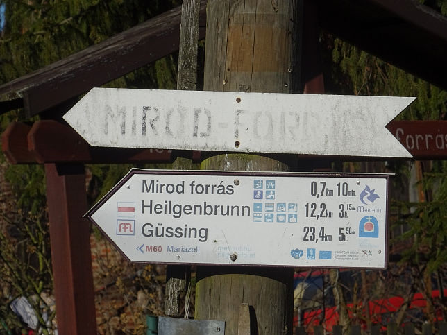Kemestardfa, Wegweiser