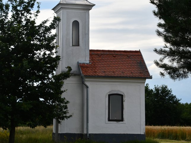Kerkskpolna, Grabkapelle Familie Avas
