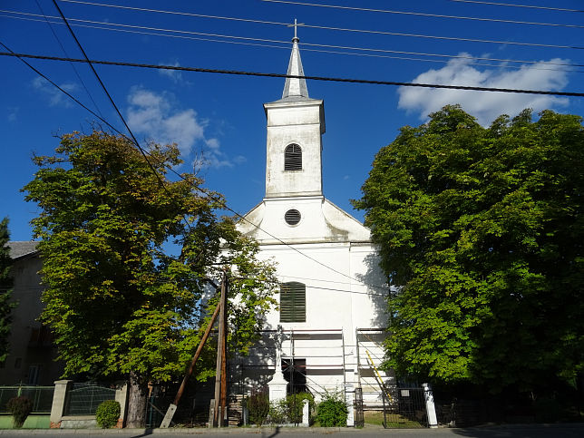 Kisunyom, Kirche Hl. Michael