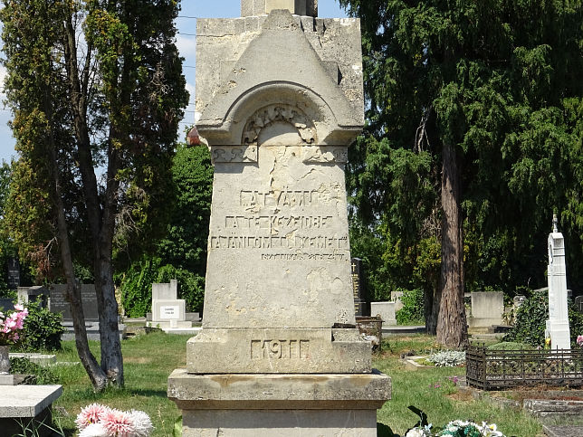 K�rmend, Friedhofskreuz 1911