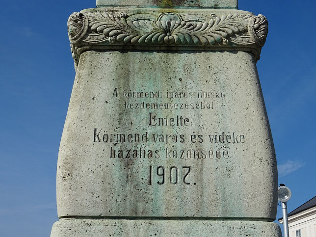 Krmend, Statue von Kossuth Lajos