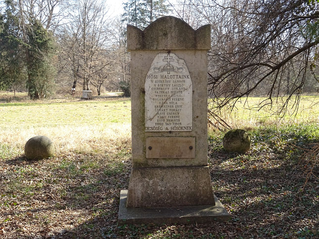 K�rmend, Denkmal der ungarischen Offiziere