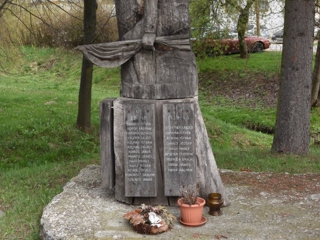 K�szegdoroszl�, Kriegerdenkmal