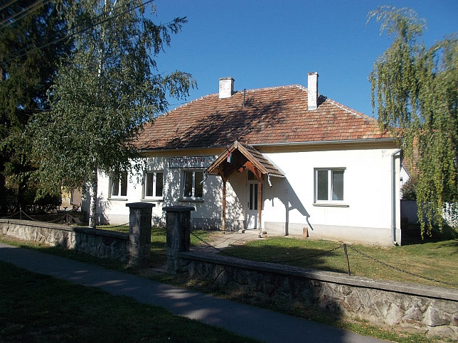 Lbny, Feuerwehrhaus