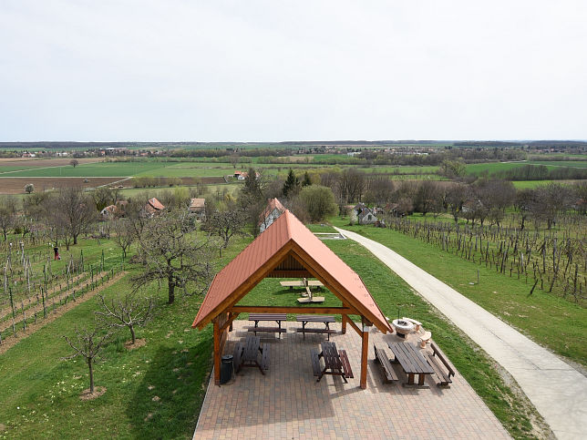 Luk�csh�za, Aussichtswarte