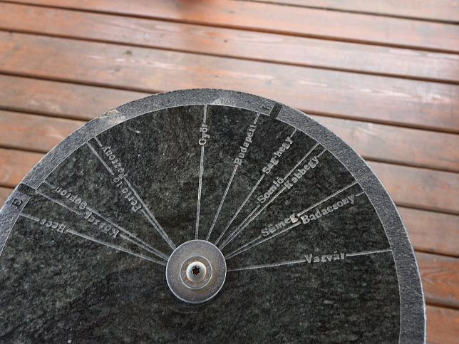 Luk�csh�za, Aussichtswarte