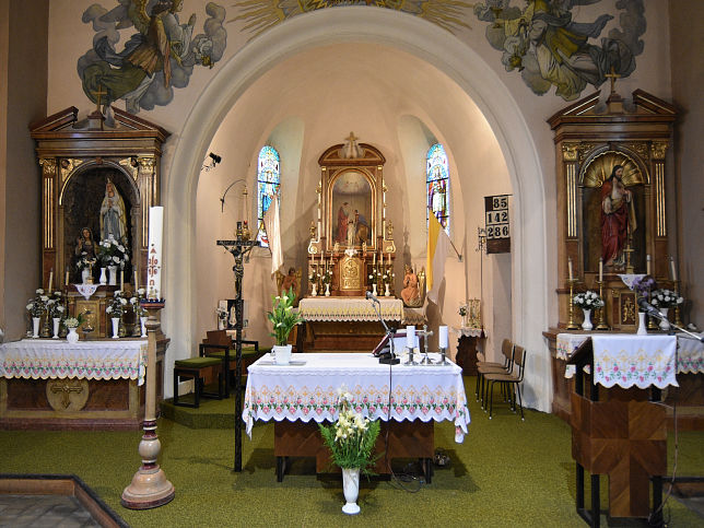 Meggyeskovcsi, Kirche