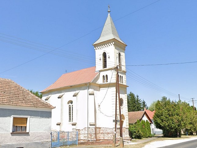 Mikosszplak, Kirche