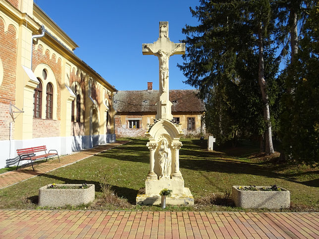 Nagyklked, Kreuz