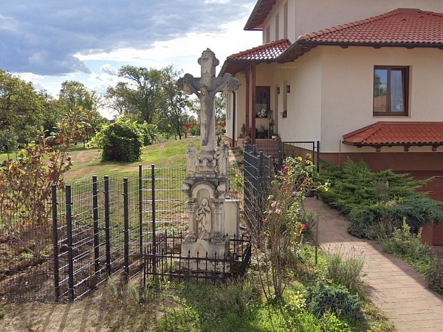 Nagymizd, Statue