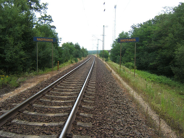 Nagyrkos, Eisenbahnstrecke