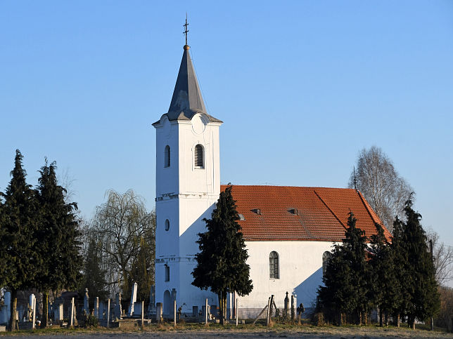 Nemeskereszt�r, Kirche