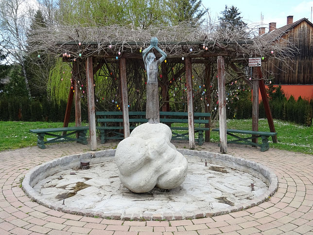 �riszentp�ter, Brunnen