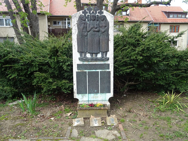 �riszentp�ter, Kriegerdenkmal