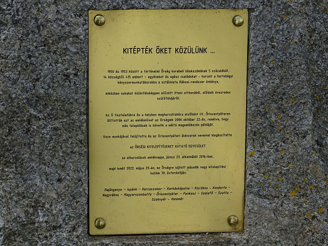 �riszentp�ter, Vertriebenendenkmal