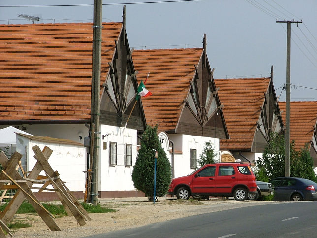 Oszk, Altenheim