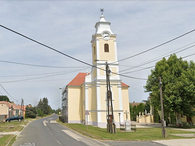 Pli, Kirche