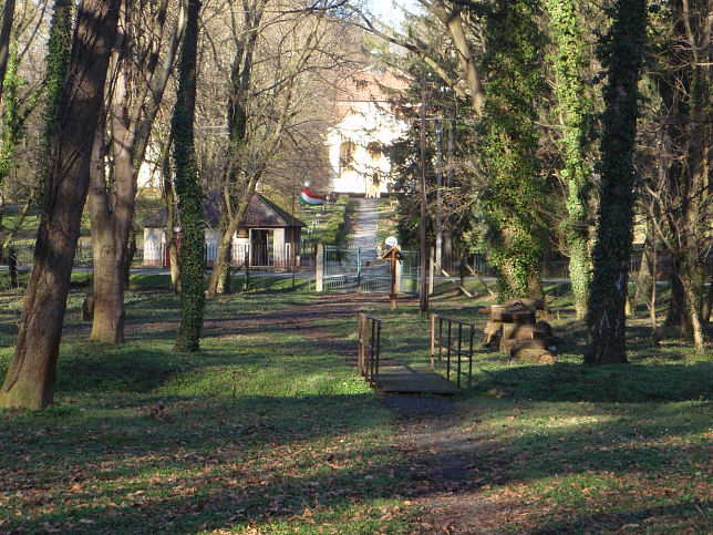 Peresznye, Szchenyi-Schloss