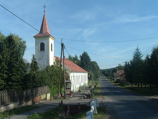 Pet�mih�lyfa, Kapelle