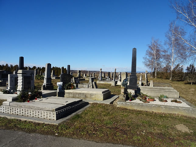 Pinkamindszent, Friedhof