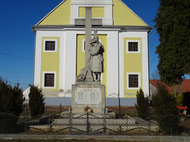 Pinkamindszent, Kriegerdenkmal
