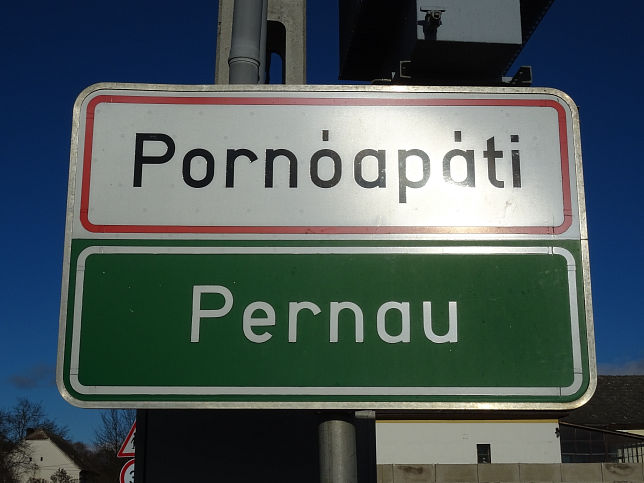 Pornapti, Ortstafel