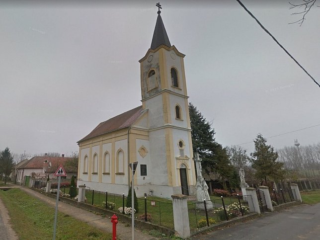 Porpc, Kirche
