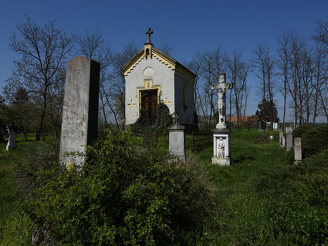 Pspkmolnri, Friedhof