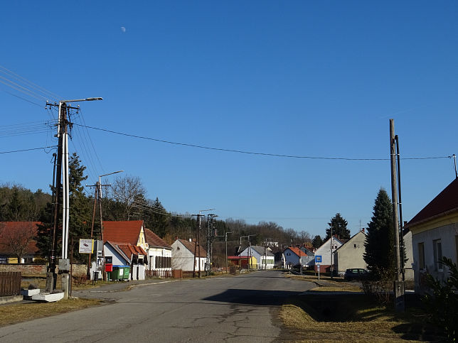 R�baf�zes, Alkotm�ny �t