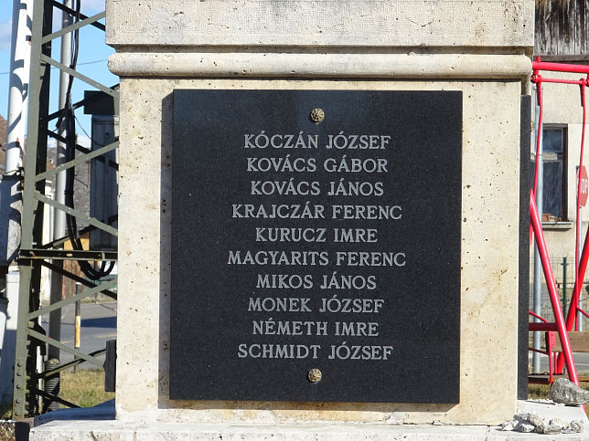 Rbakethely, Kriegerdenkmal