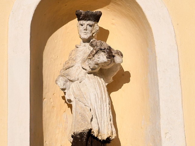 Rbasebes, Statue Johannes von Nepomuk