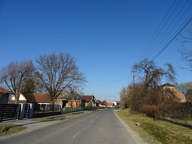 Rbattfalu, Strae 7454