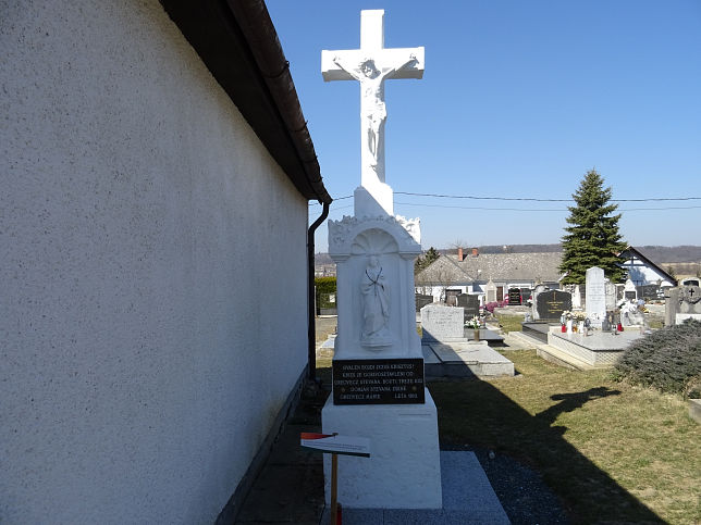 Rbattfalu, Friedhofskreuz