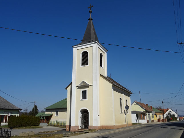 Rbattfalu, Kirche