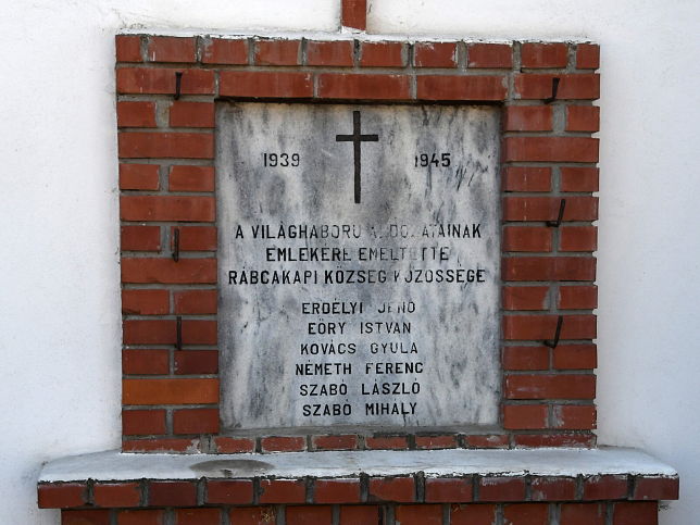 R�bcakapi, Kriegerdenkmal