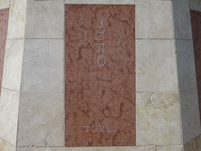 Rajka, Arp�d-Denkmal