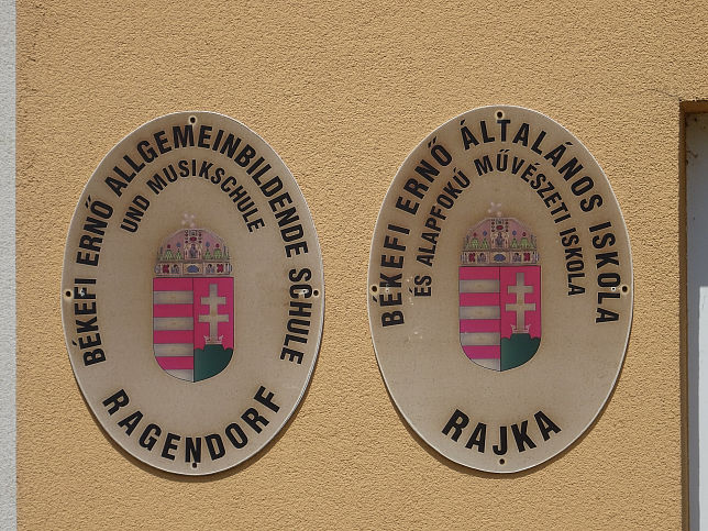 Rajka, Grund- und Musikschule