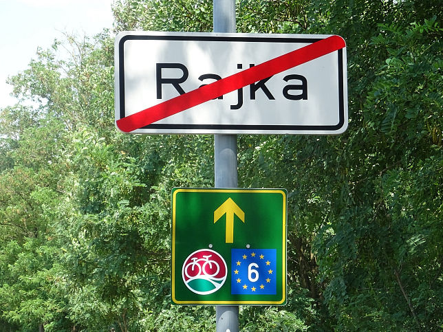 Rajka, Ortstafel-Ende