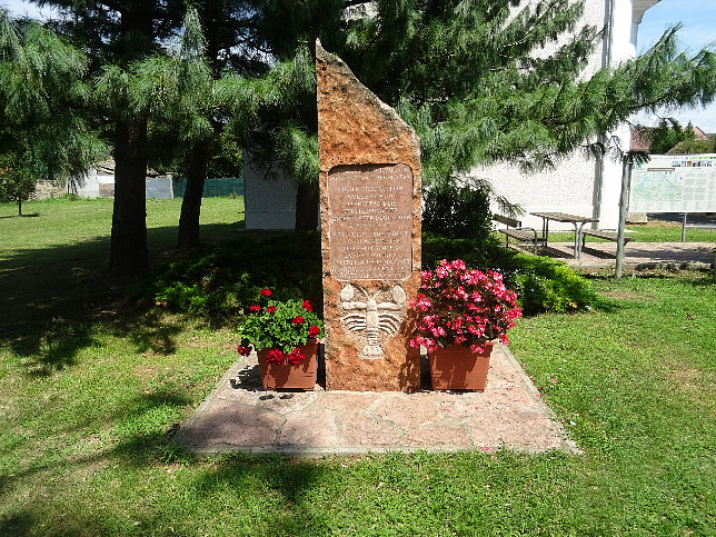 Rajka, Vertriebenendenkmal