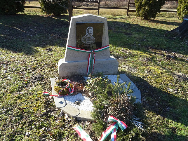 R�t�t, Arad-Gedenkpark