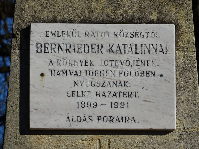 R�t�t, Arad-Gedenkpark