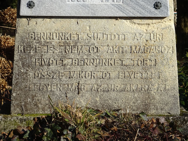 R�t�t, Arad-Gedenkpark