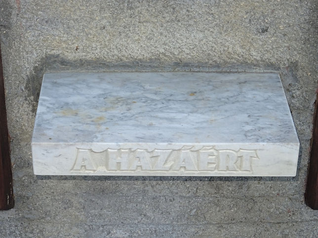 R�t�t, Kriegerdenkmal