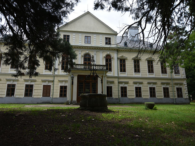 R�pceszentgy�rgy, Schloss Horv�th