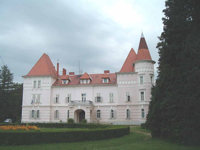 Rum, Schloss Bezer�dj