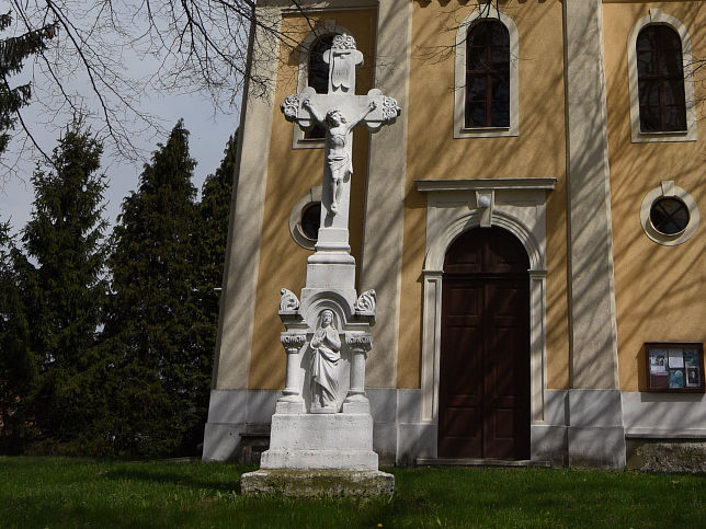 Salkveskt, Steinkreuz